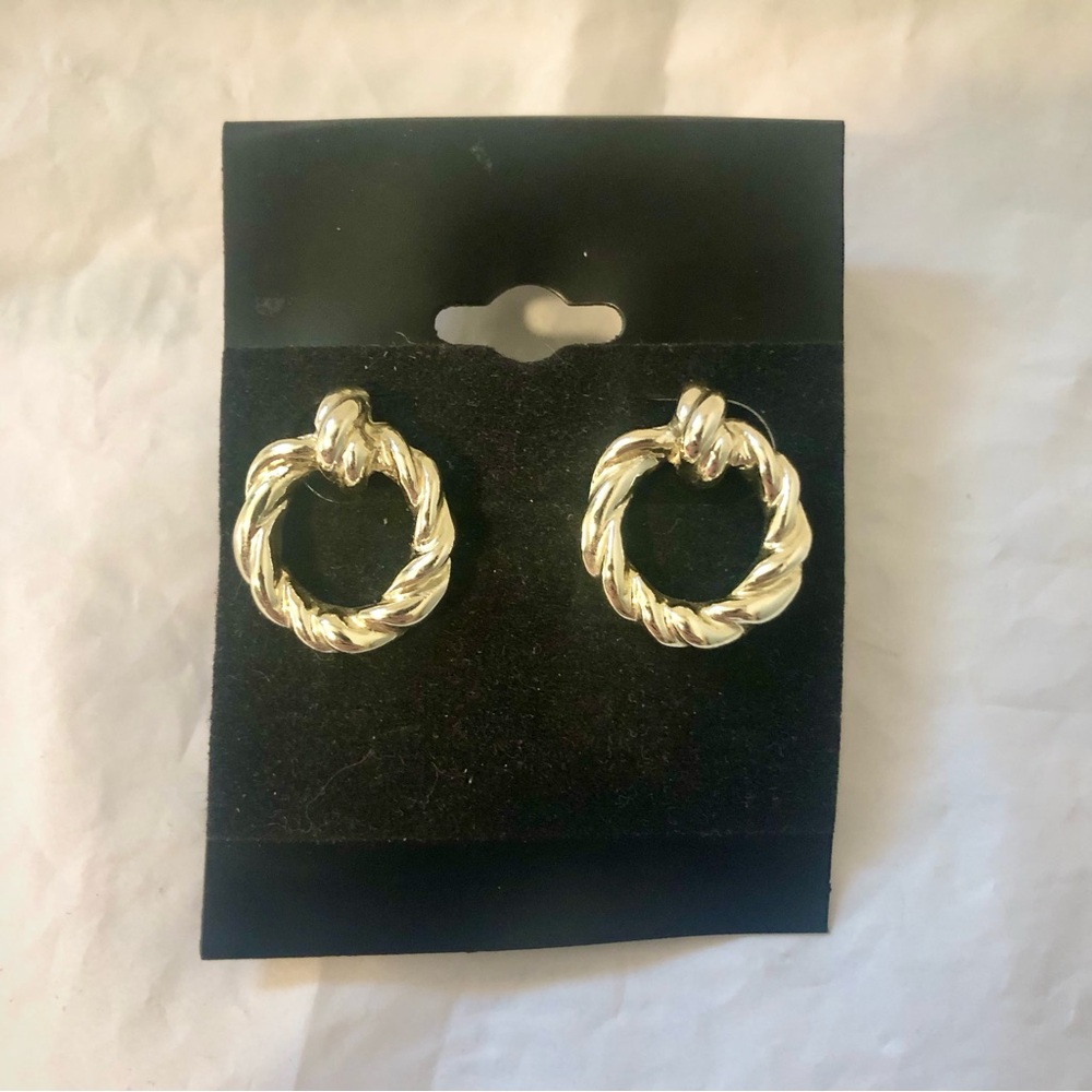 💝 Elegant Silver Twisted Drop Circle Earrings with a gold undertone